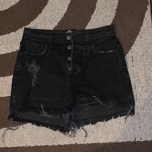 Black high rise button hollister shorts!!!